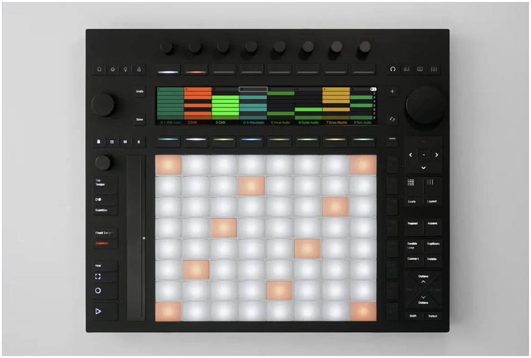 ABLETON Push 3 Standalone - USB/MIDI-контроллер, LCD дисплей 231х39 мм,...